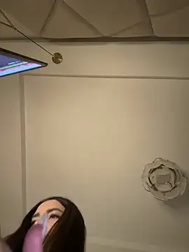 EclipseLunaireSouveraine's cam snapshot