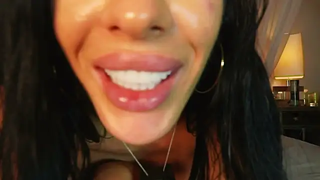 Katyerave live sex cam