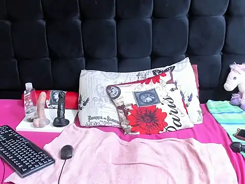 massive_booty25's cam snapshot