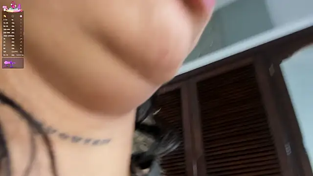 Bianka_olivetto021's cam snapshot