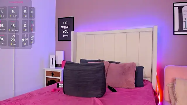 sarahyessica live sex cam