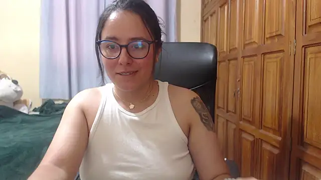 Venus_cat_'s cam snapshot