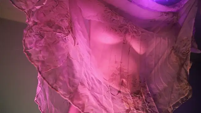 ginger_hugs's cam snapshot