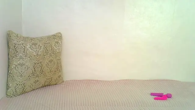 Little_L1ss's cam snapshot