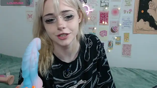 triplebakaaa's cam snapshot