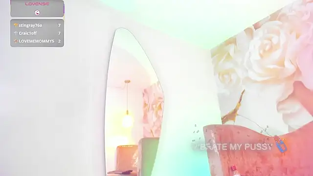 nylaroyale_cr's cam snapshot