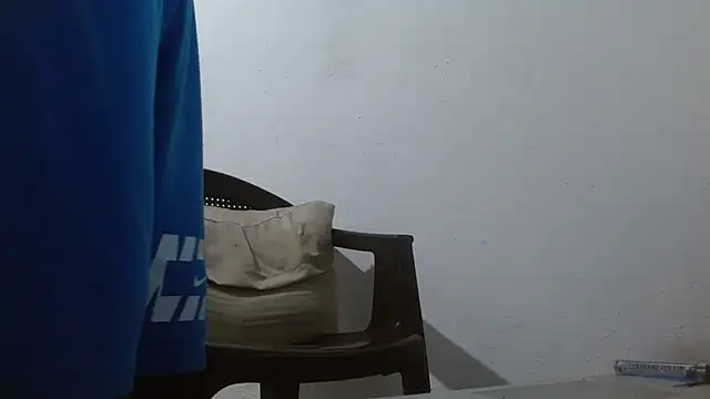 Larry-n-clouds live sex cam