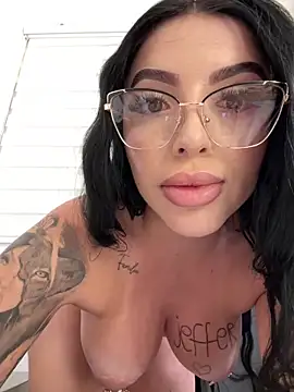 ALISSON_FOXXX1's cam snapshot