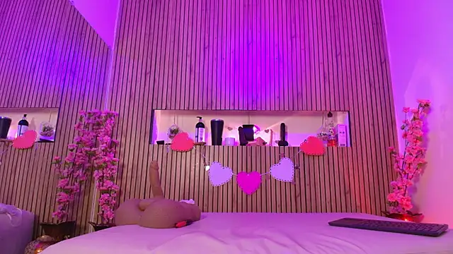 emily_madrid's cam snapshot