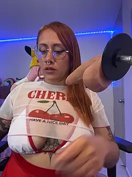 Luna_Paris_'s cam snapshot