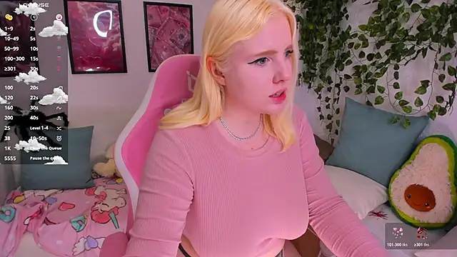 art_lovee's cam snapshot