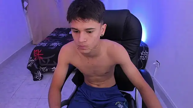 Aron_Boyy live sex cam