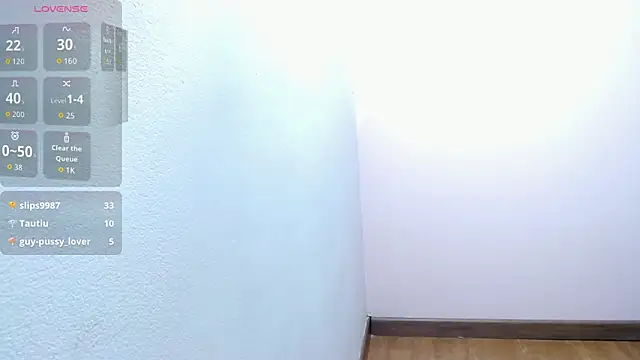 ArianaRosee_'s cam snapshot