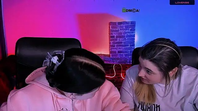 foxy_tease_'s cam snapshot