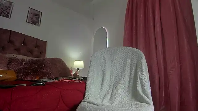 luna_velveth's cam snapshot