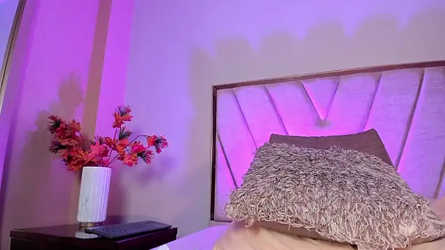 LilithEsme's cam snapshot