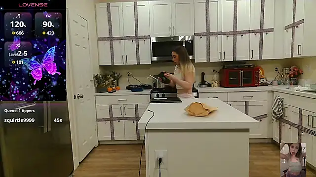 Blondiewithanass's cam snapshot