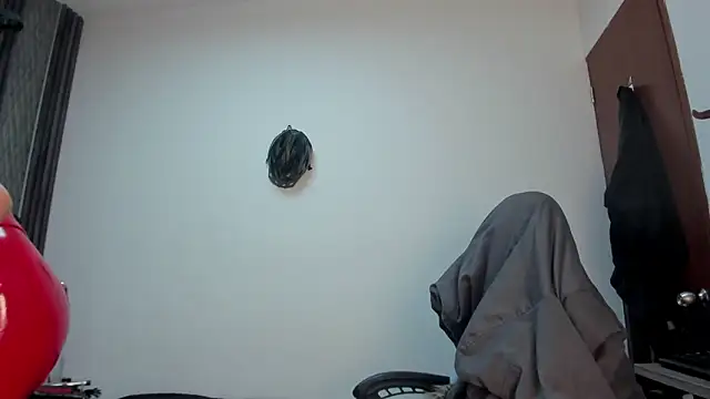 selene_red_'s cam snapshot