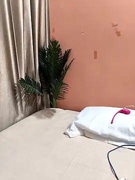 Shalu_G's cam snapshot