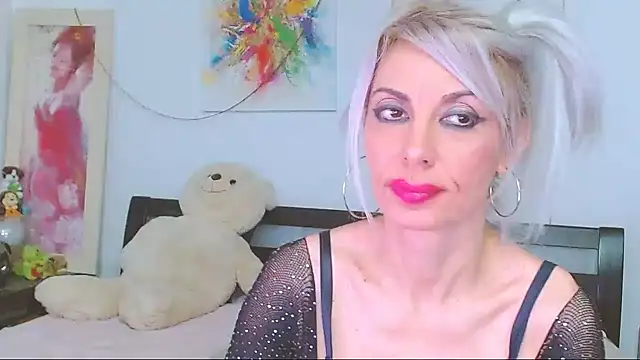 HoneyLara's cam snapshot