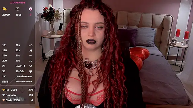 Miss_Maya_Mils's cam snapshot