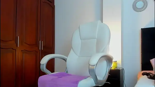 kathyajhonss's cam snapshot