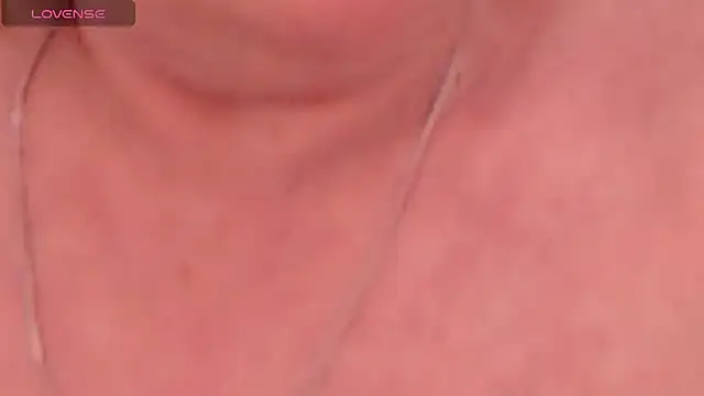 LadyAlana's cam snapshot