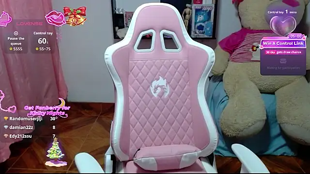 Maggie_Fox3's cam snapshot