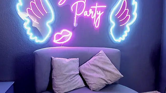 Almaablack's cam snapshot