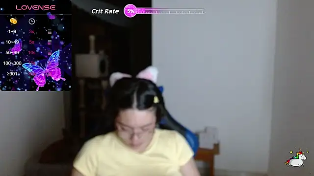 TRIXIE_TANG28 live sex cam