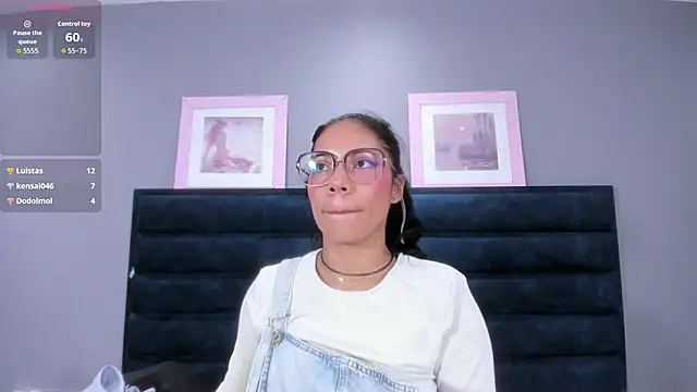 AzulMaverik's cam snapshot