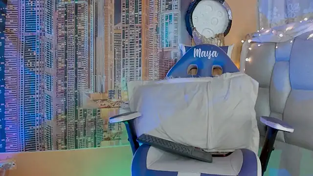 IM_MAYA's cam snapshot