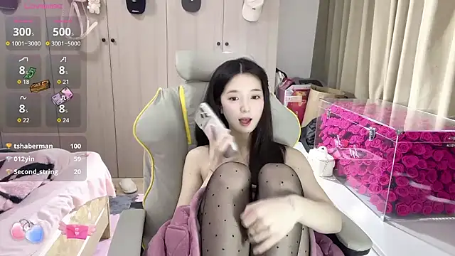 OiOi-666 live sex cam