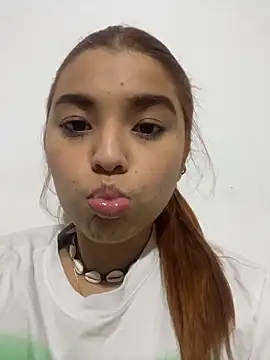 baddieasiantv's cam snapshot