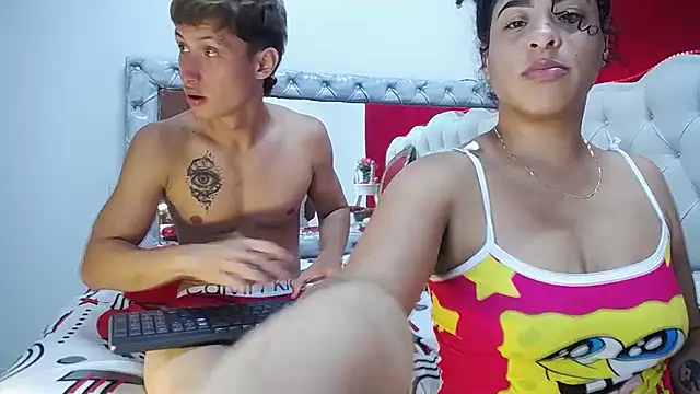 DynamicCouple_'s cam snapshot