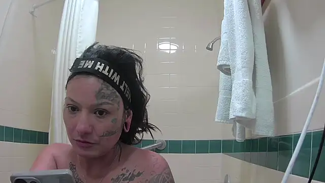 octaviatheillestt's cam snapshot