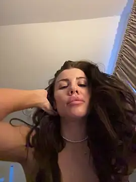 CelineReys's cam snapshot