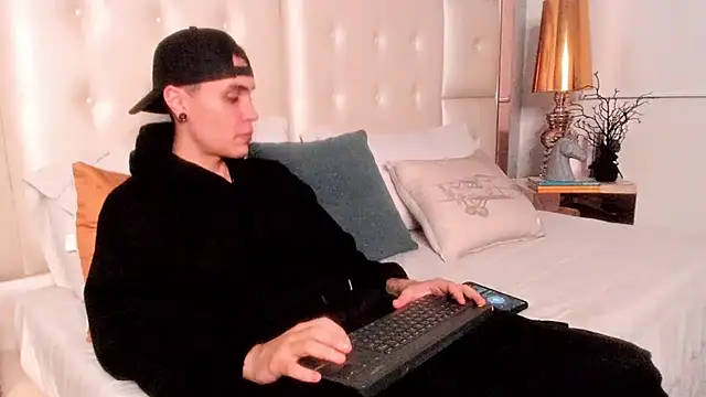 dark_sun302 live sex cam