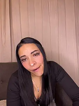 cristal__violetaa's cam snapshot