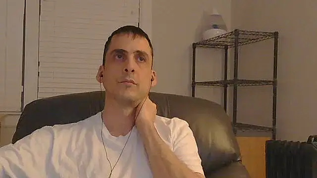 BetaGuy25's cam snapshot