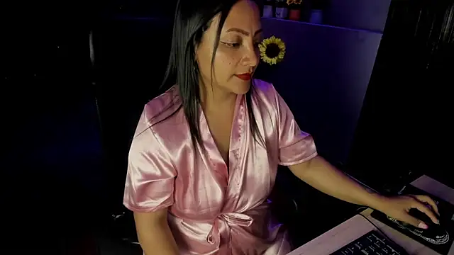 Dasha_Brunn's cam snapshot