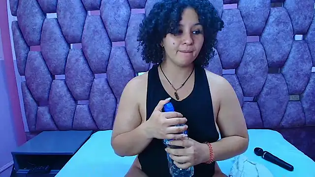 AlaSmith's cam snapshot