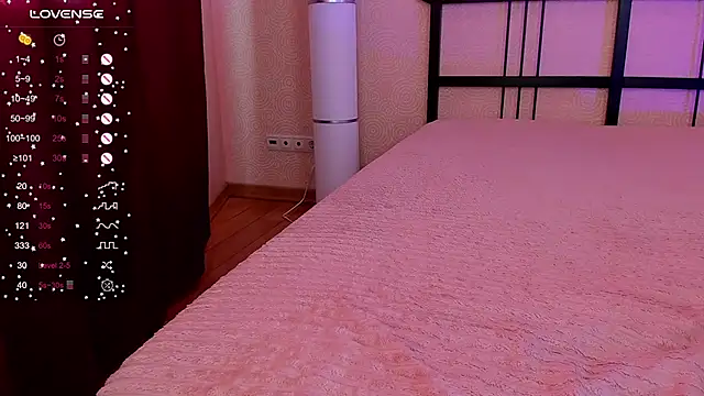 elise_sweet's cam snapshot