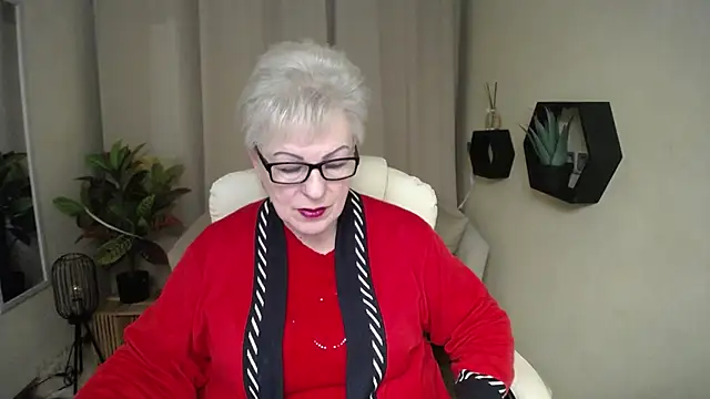 KayleSmoll's cam snapshot