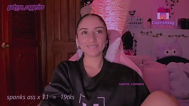 gabyye_capprins's cam snapshot