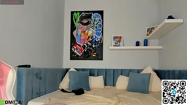 Nicole_Charm's cam snapshot