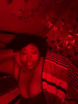 Chocolatebunnyxx96 live sex cam