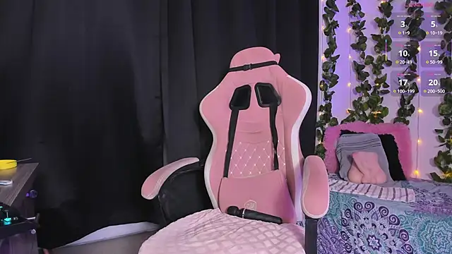 ashley_morgan_18's cam snapshot