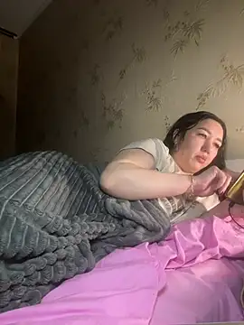 Naughtbaby_2025's cam snapshot