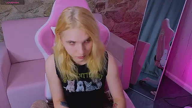 Iron_Adele's cam snapshot